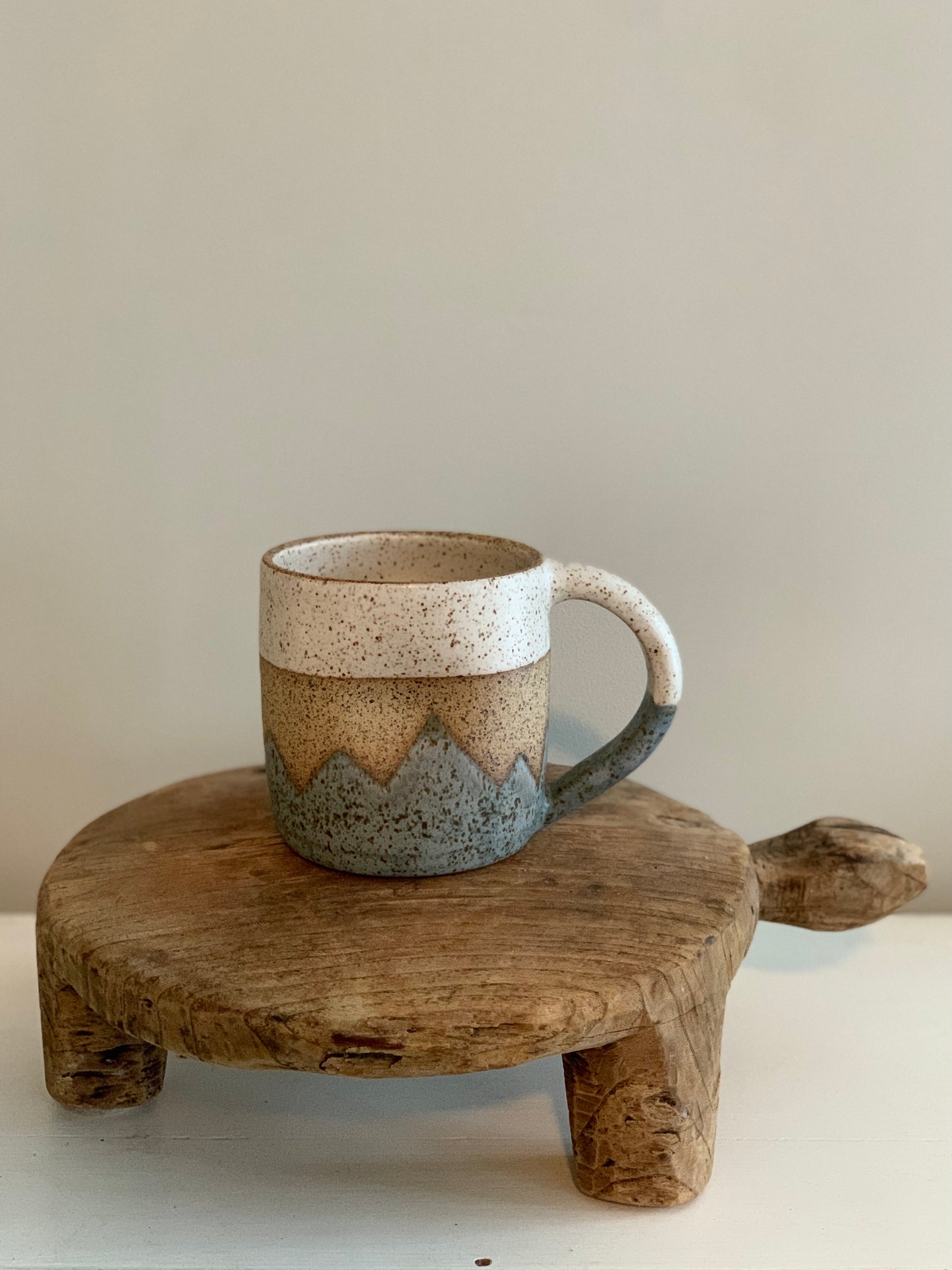 Thumb Mountain Cozy